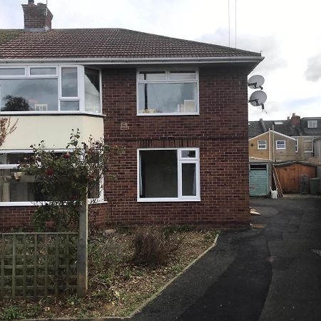 2 Bedroom Garden Apartment Cheltenham Exterior photo